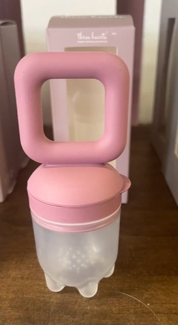 Silicone Teether Feeder in Mauve